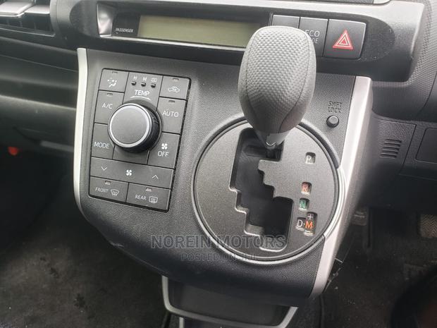 Toyota Vanguard 2014 Silver - thumbnail 6