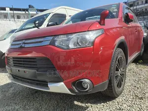 Mitsubishi Outlander 2016 GT AWC Red
