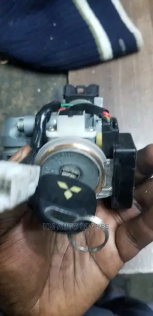 Mitsubishi Pajero Ignition Lock Switch.