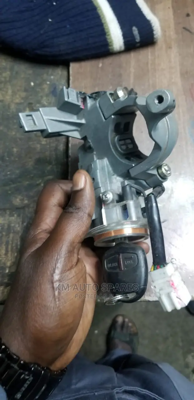 Mitsubishi Pajero Ignition Lock Switch.