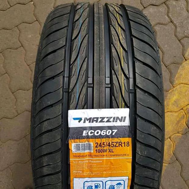 245/45/R18 Mazzin Tyres Made in China