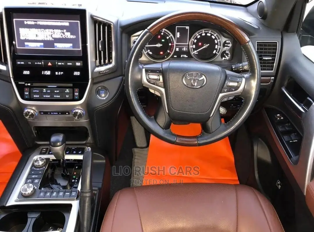 Toyota Land Cruiser 2015 Black