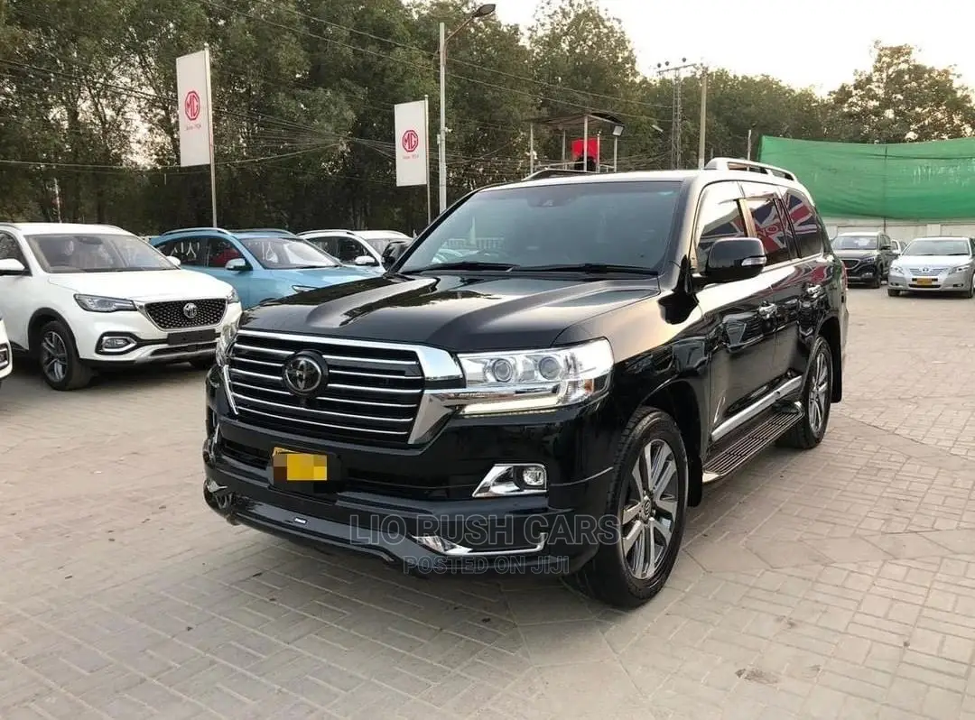 Toyota Land Cruiser 2015 Black