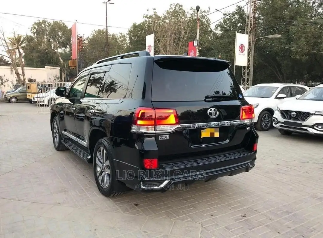 Toyota Land Cruiser 2015 Black