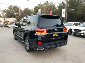 Toyota Land Cruiser 2015 Black