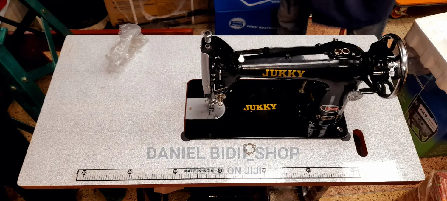 India Jukky Bag Closer Machine