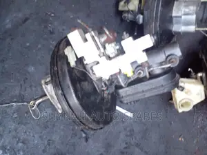 Brake Master Cylinder and Booster Volkswagen Passat