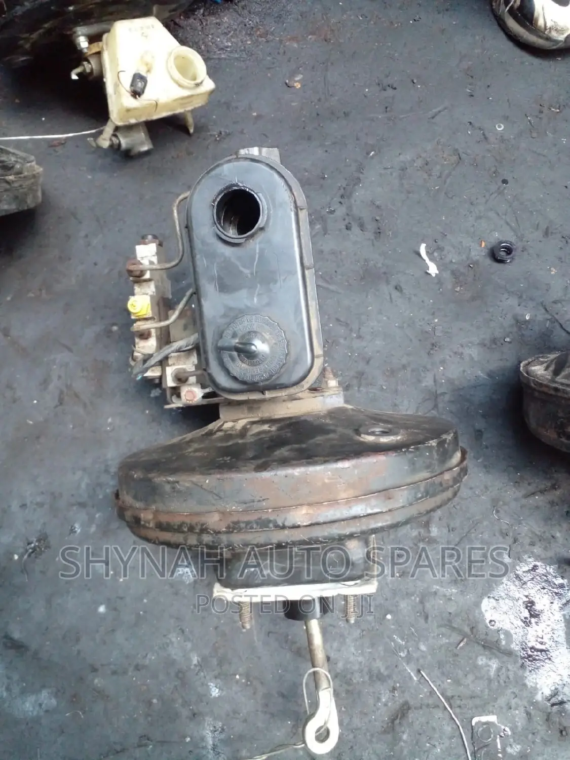 Brake Master Cylinder and Booster Volkswagen Passat