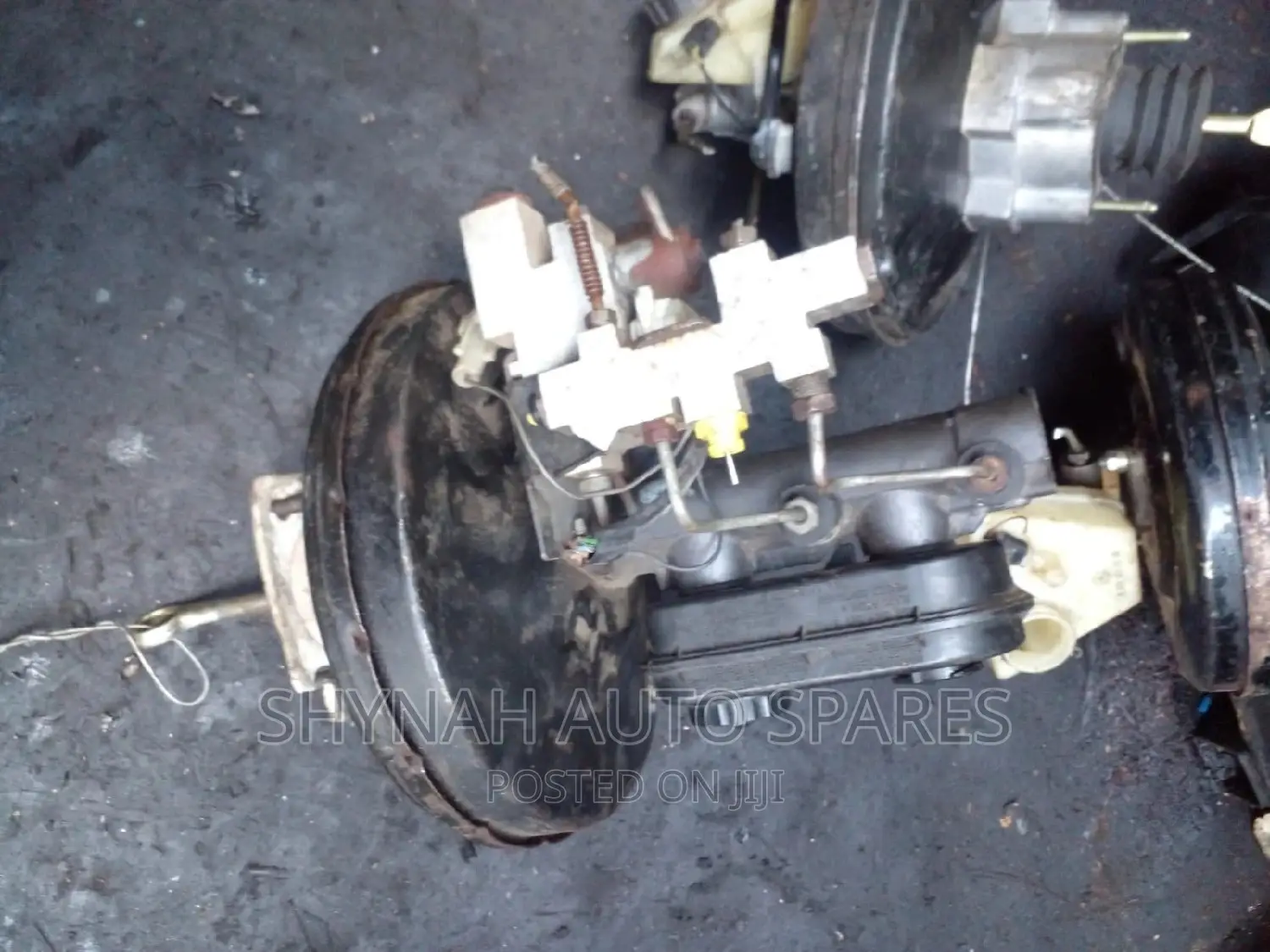 Brake Master Cylinder and Booster Volkswagen Passat