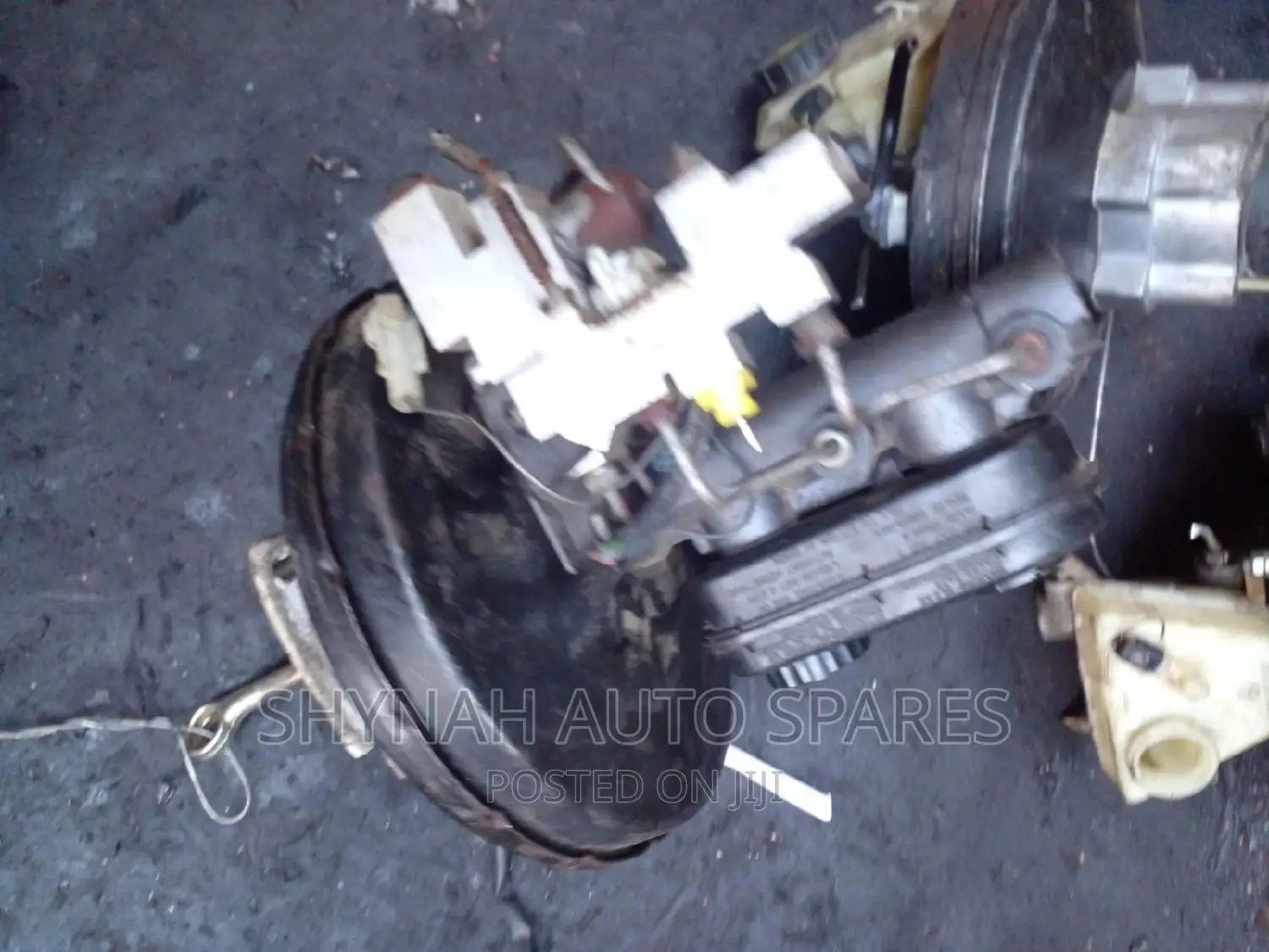 Brake Master Cylinder and Booster Volkswagen Passat