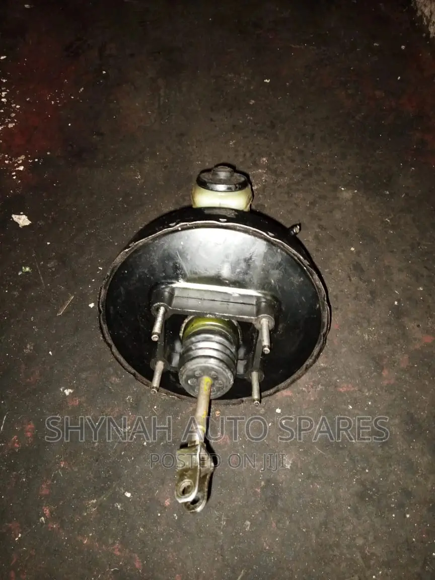 Brake Master Cylinder and Booster Toyota Hillux Millennium