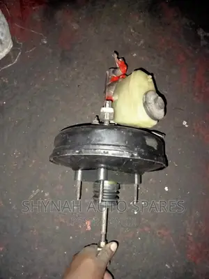 Brake Master Cylinder and Booster Toyota Hillux Millennium