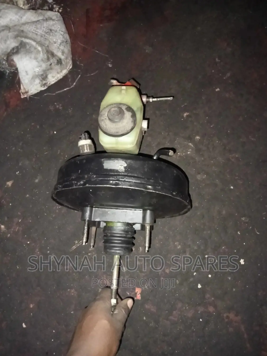 Brake Master Cylinder and Booster Toyota Hillux Millennium