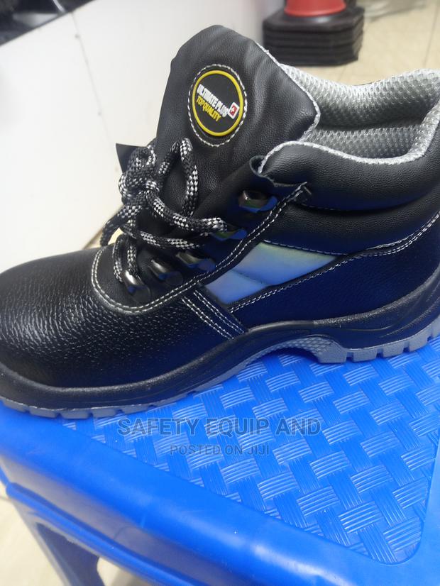 Available Now! Safety Boots(Top Quality) - main view