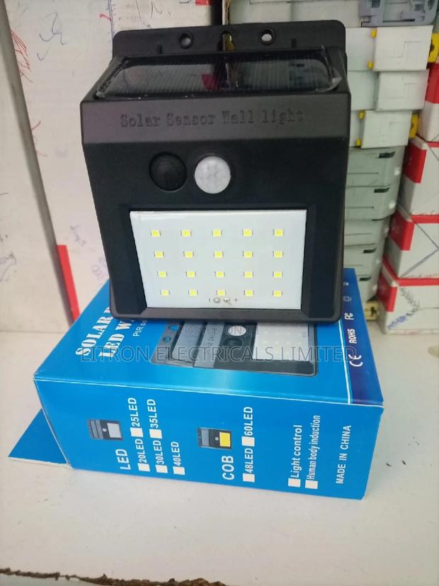 Solar Wall Lights - thumbnail 2
