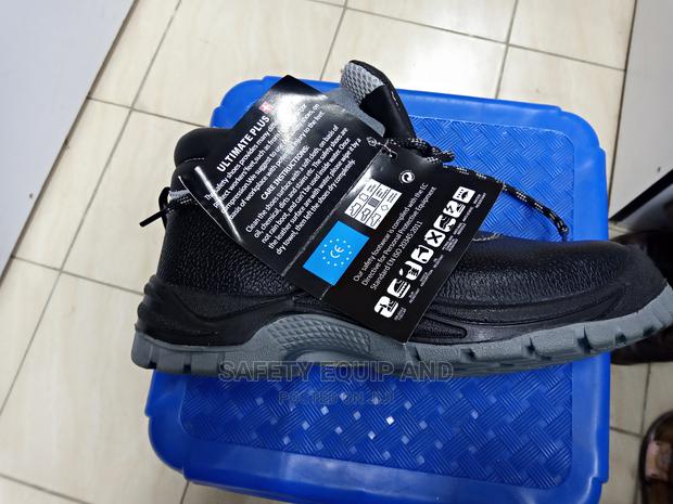 Top Quality Industrial Boots on Sale!