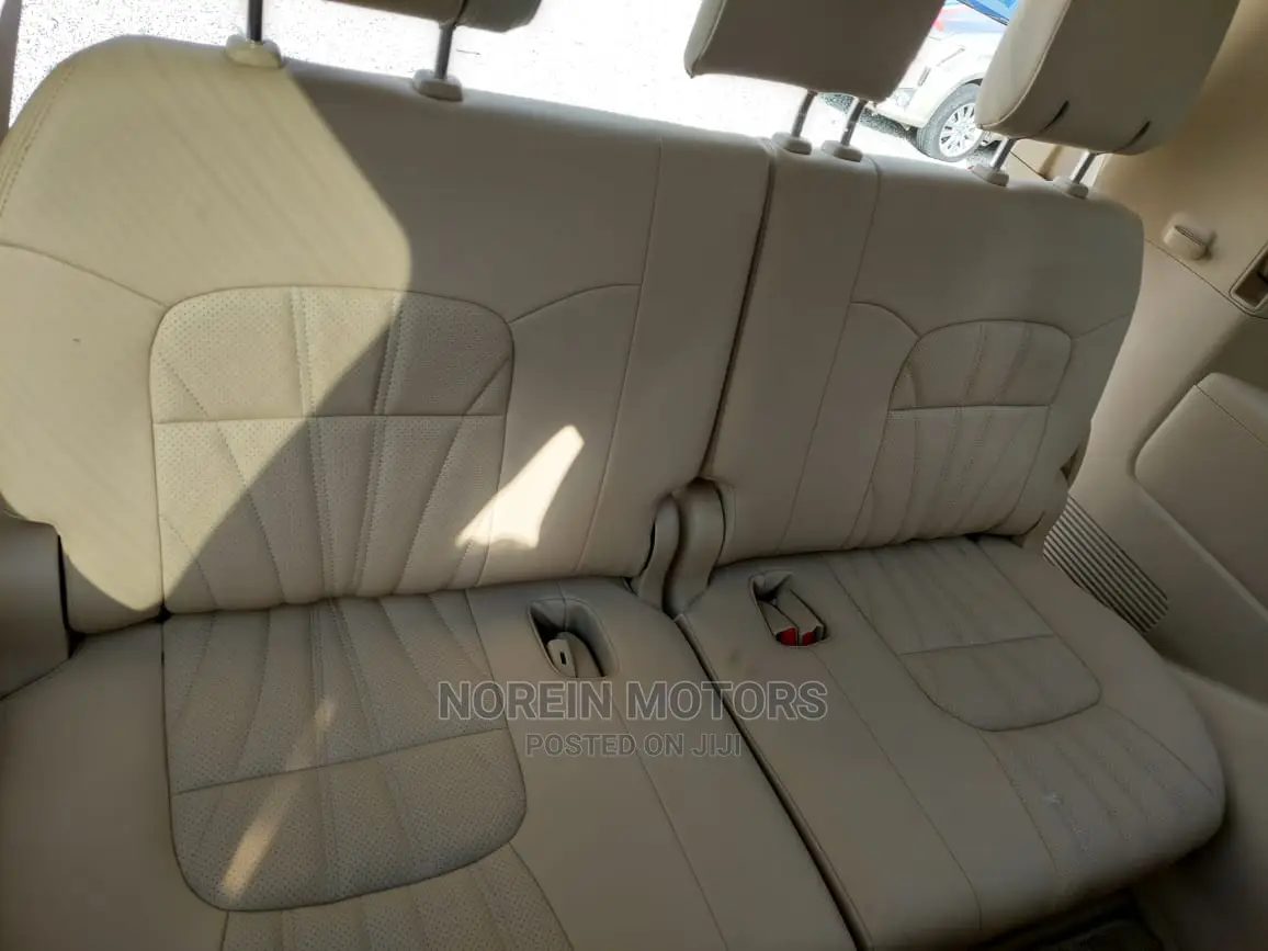 Toyota Land Cruiser 2014 4.6 V8 ZX Pearl