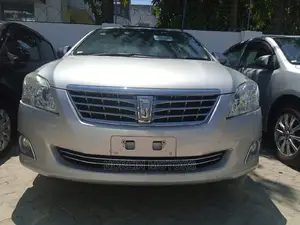 Toyota Premio 2015 Silver