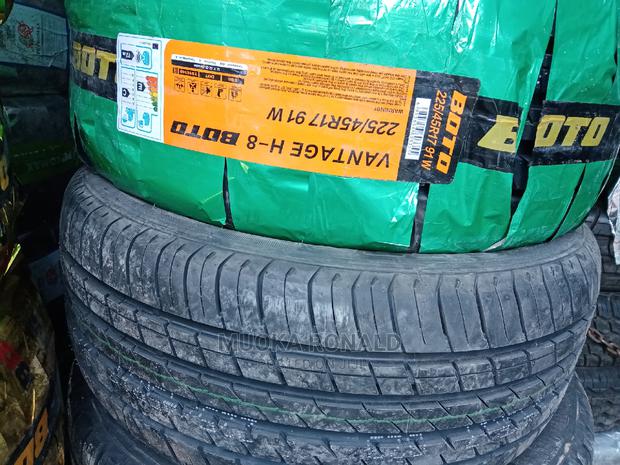 Low-Profile Tyres 225/45r17 - thumbnail 2