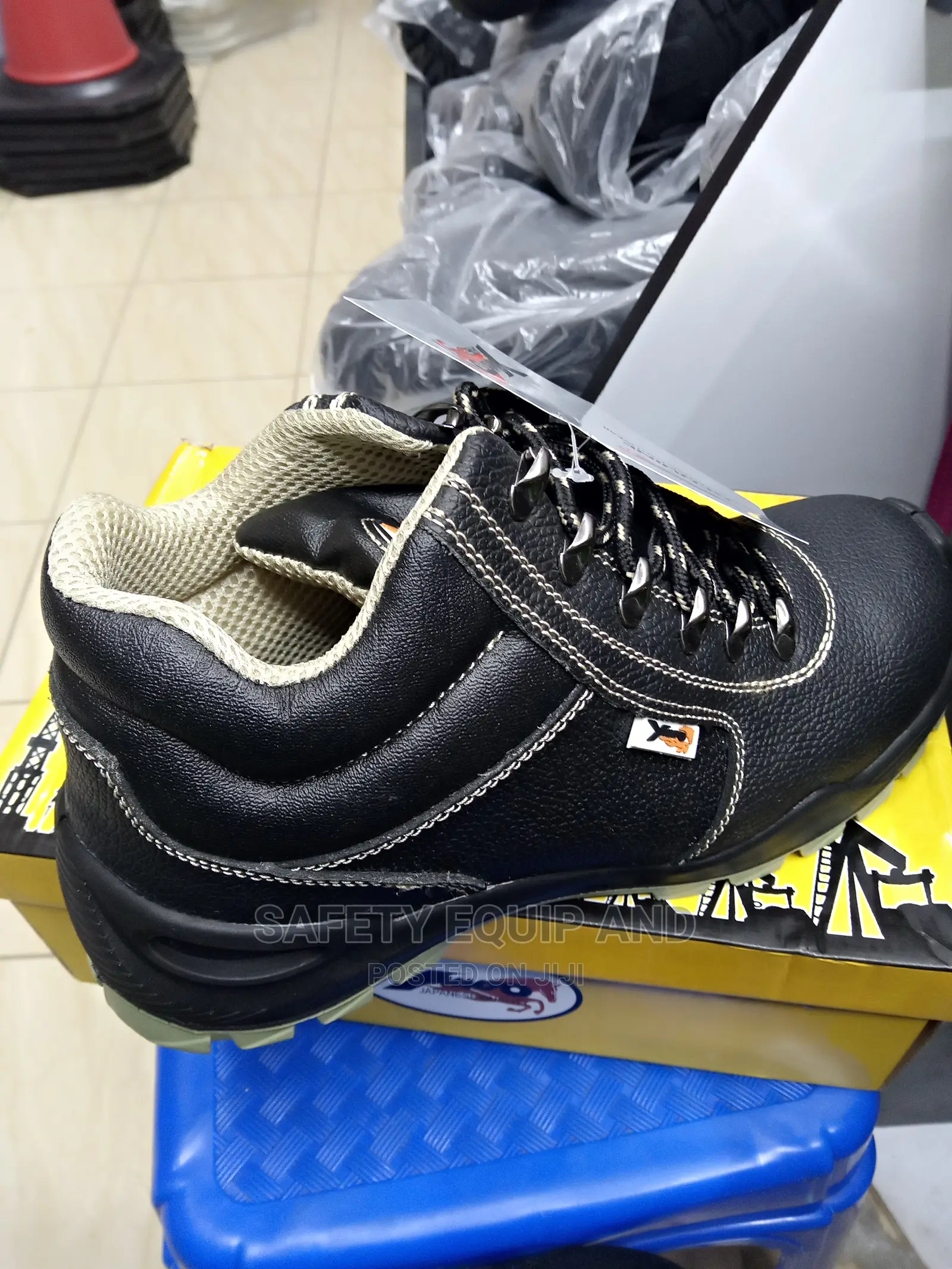 New Safety Boots Available in Stock-Yamato