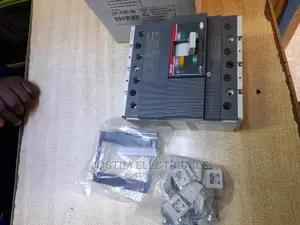 200A McCb 4pole