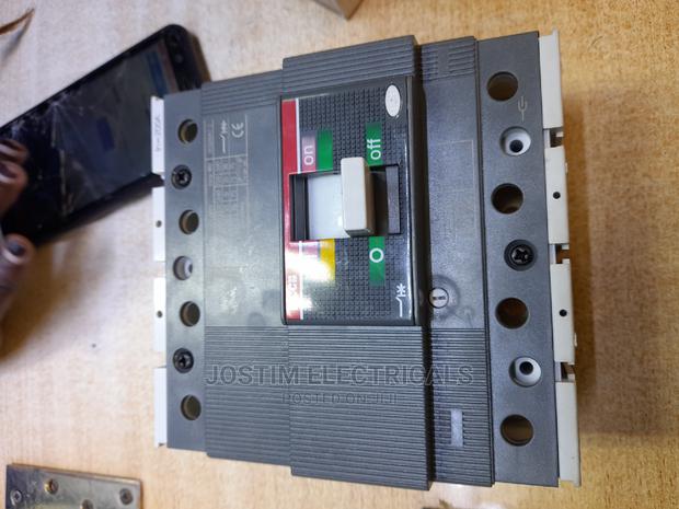 200A McCb 4pole - main view