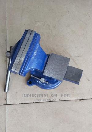 Stationary 4" Bench Vice - thumbnail 2