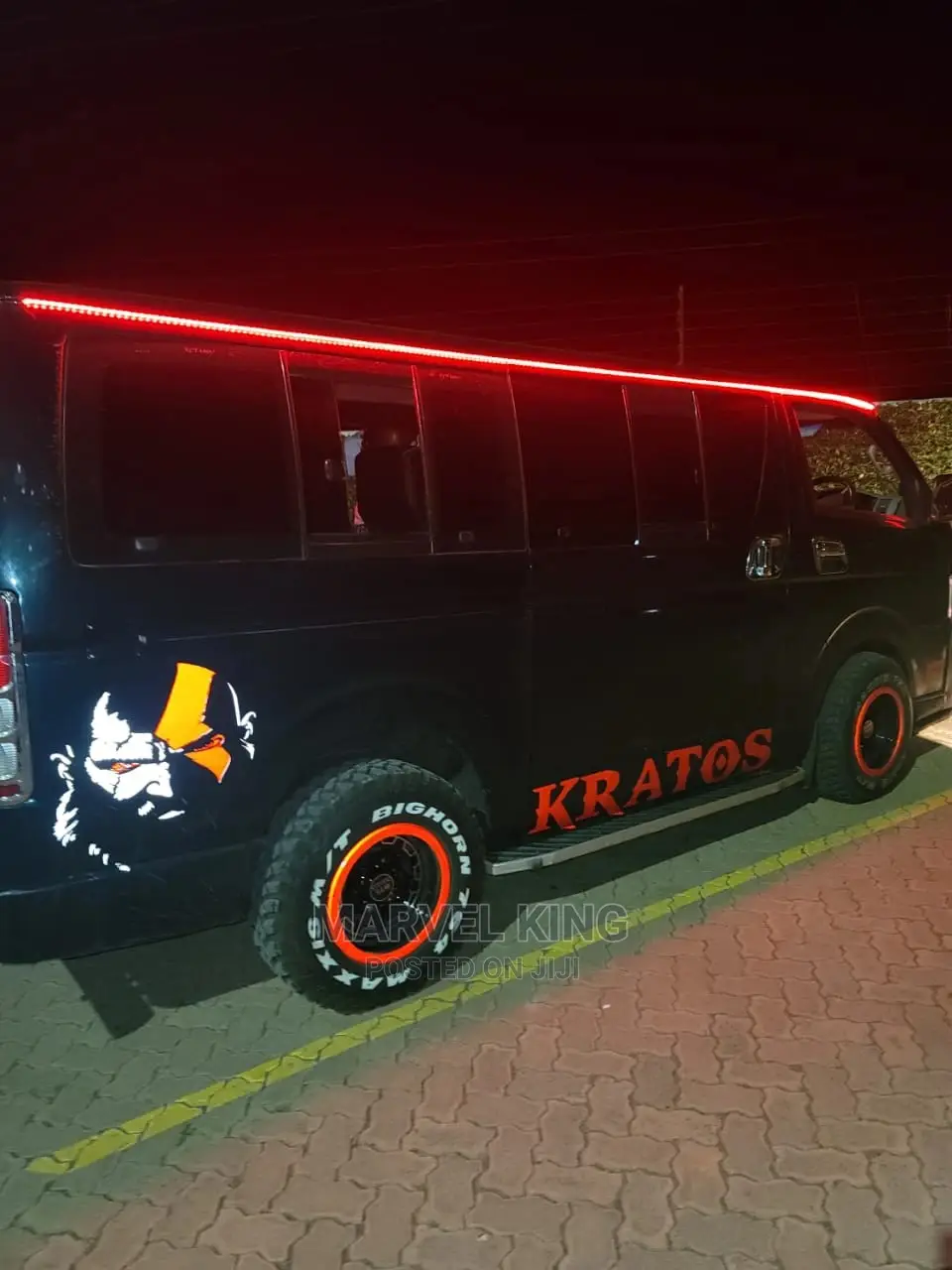 Toyota Hiace Box 7,11,14,16seater and Cargo Vans Available for Hire