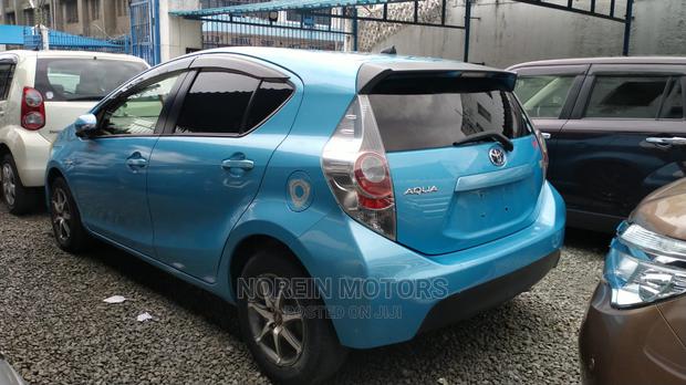 Toyota Aqua 2012 Blue - thumbnail 3