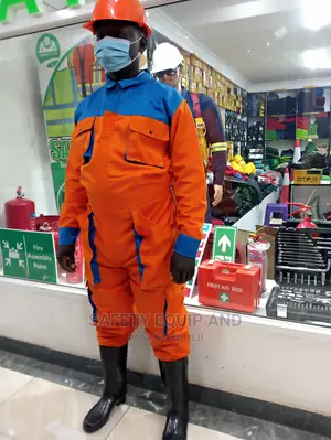 Quality Twill Cargo Overalls at Safetyhub