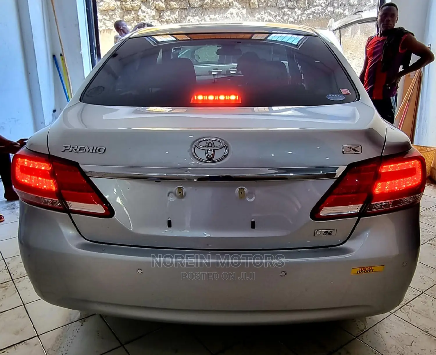 Toyota Premio 2016 Silver