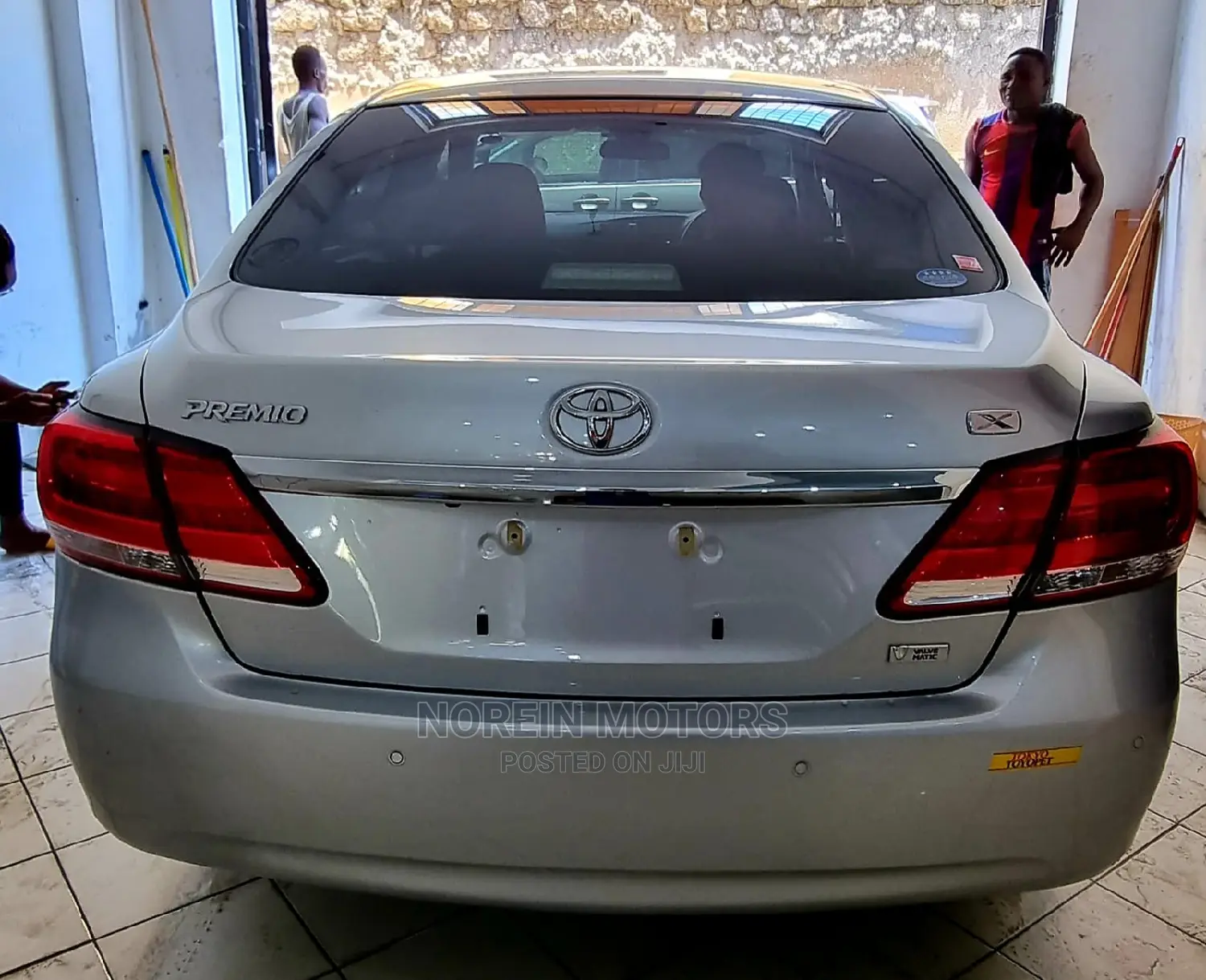 Toyota Premio 2016 Silver