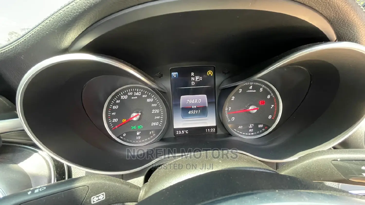 Mercedes-Benz C200 2015 Off White