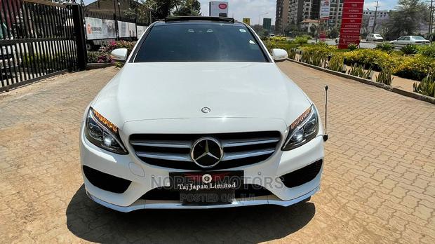 Mercedes-Benz C200 2015 Off White