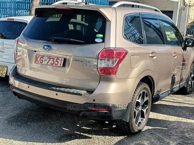 Subaru Forester 2015 Gold - thumbnail 4