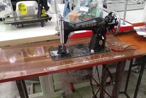 Singer 15N Straight Stitch Sewing Machine