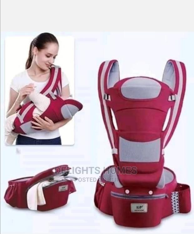 Hipseat Carrier - main view