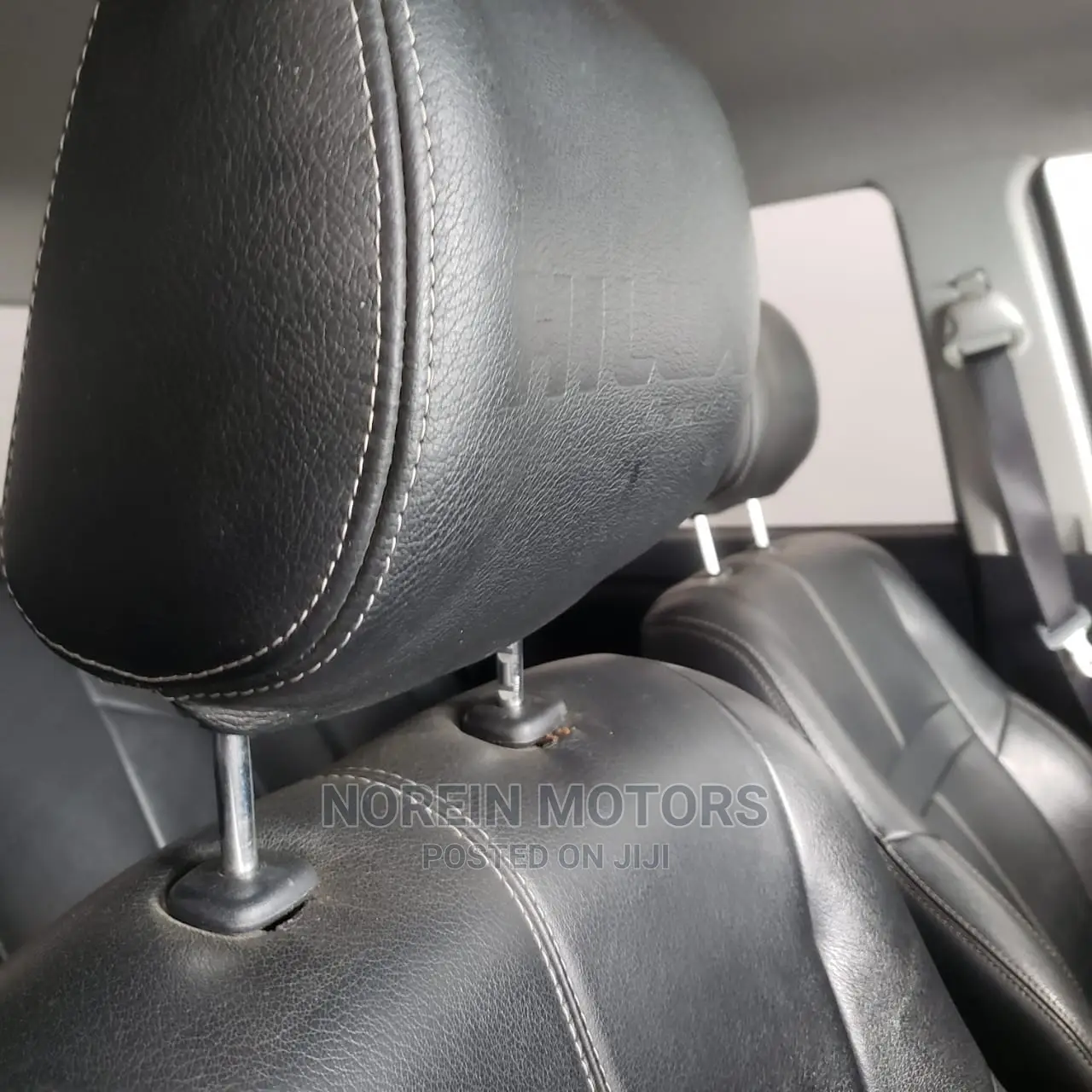 Toyota Hilux 2015 Gray