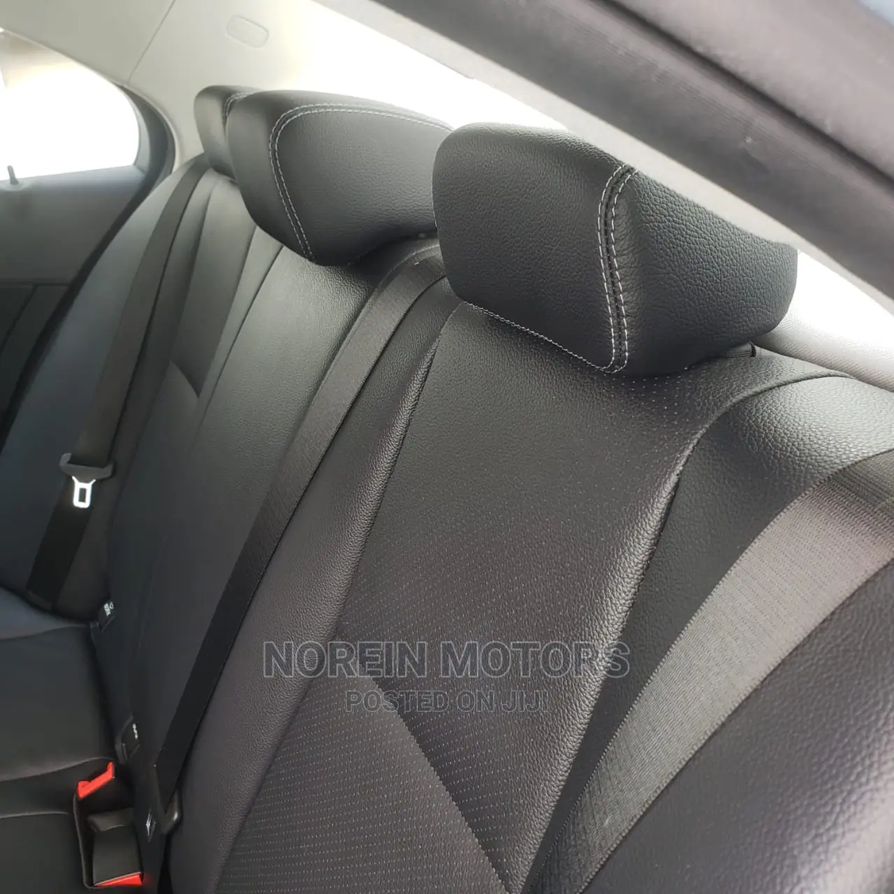 Mercedes-Benz C200 2015 Gray