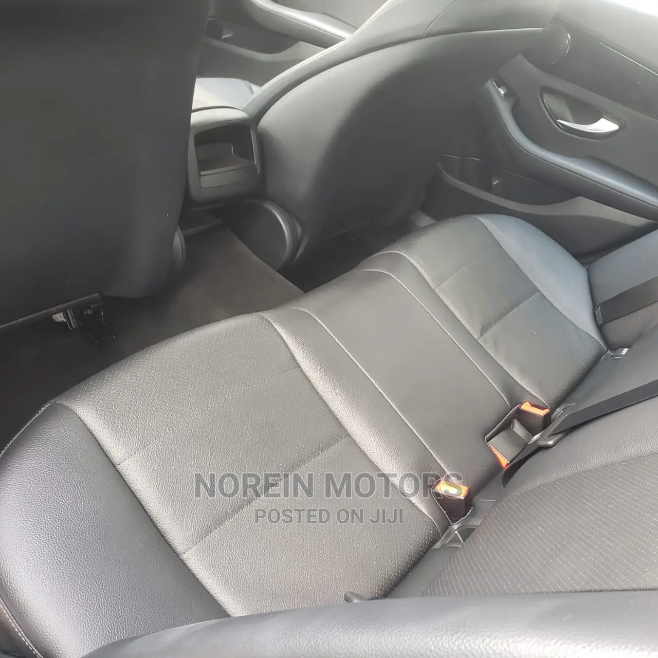 Mercedes-Benz C200 2015 Gray