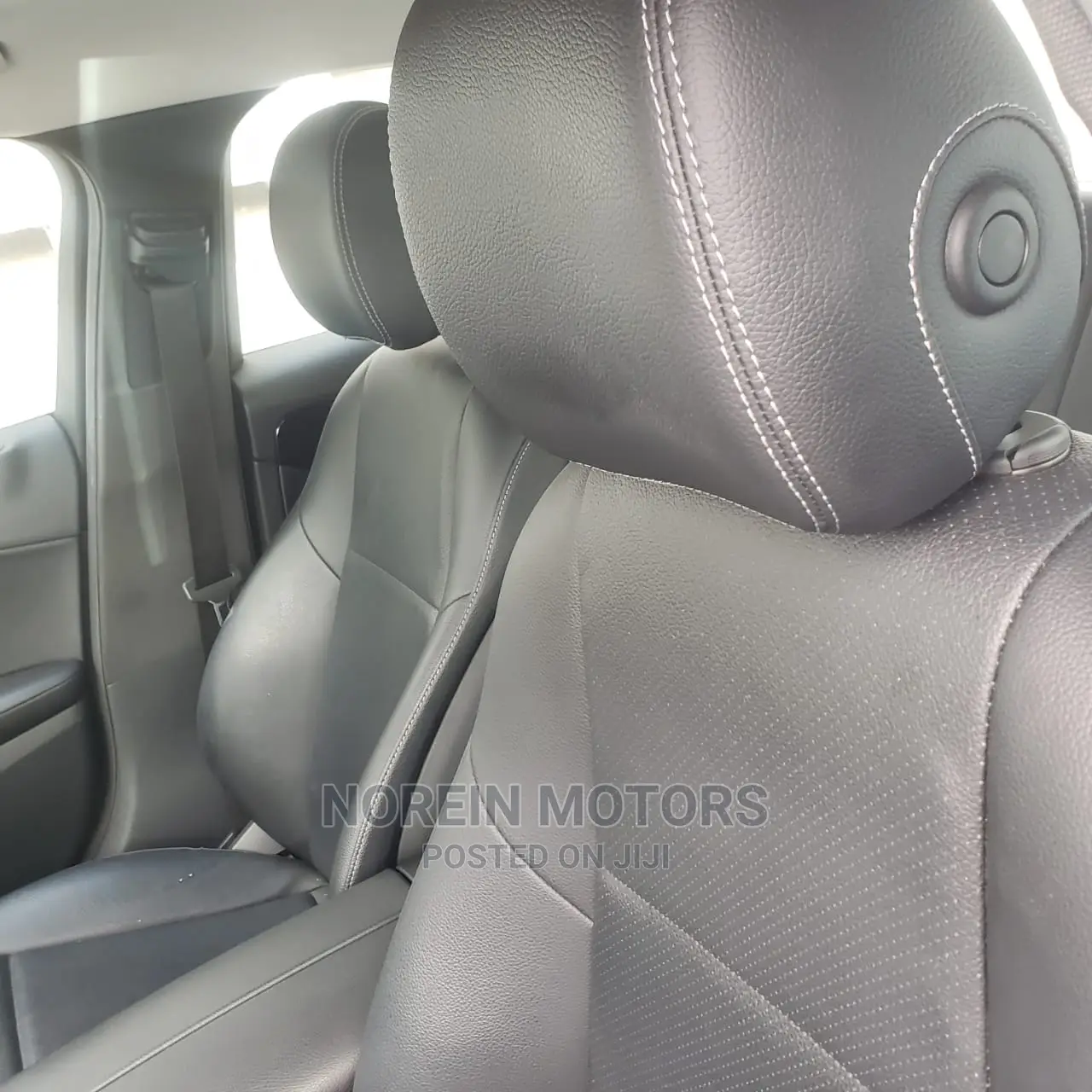 Mercedes-Benz C200 2015 Gray