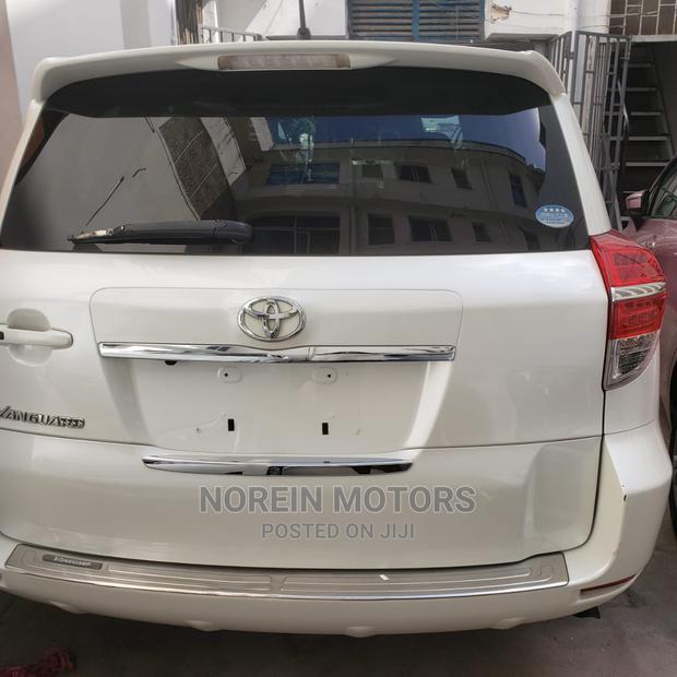 Toyota Vanguard 2015 Off White - thumbnail 5