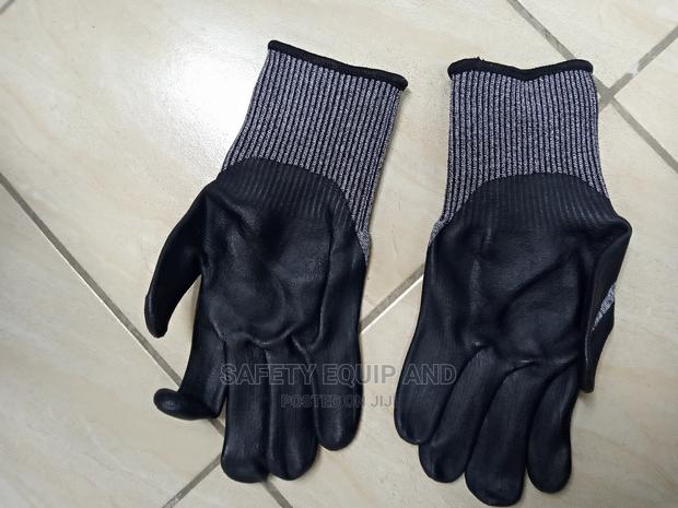 Cut Resistant Micro-Foam Nitrile Gloves - main view