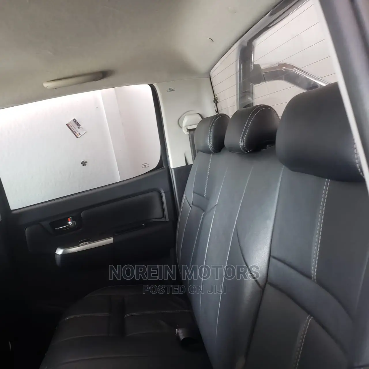 Toyota Hilux 2015 Blue
