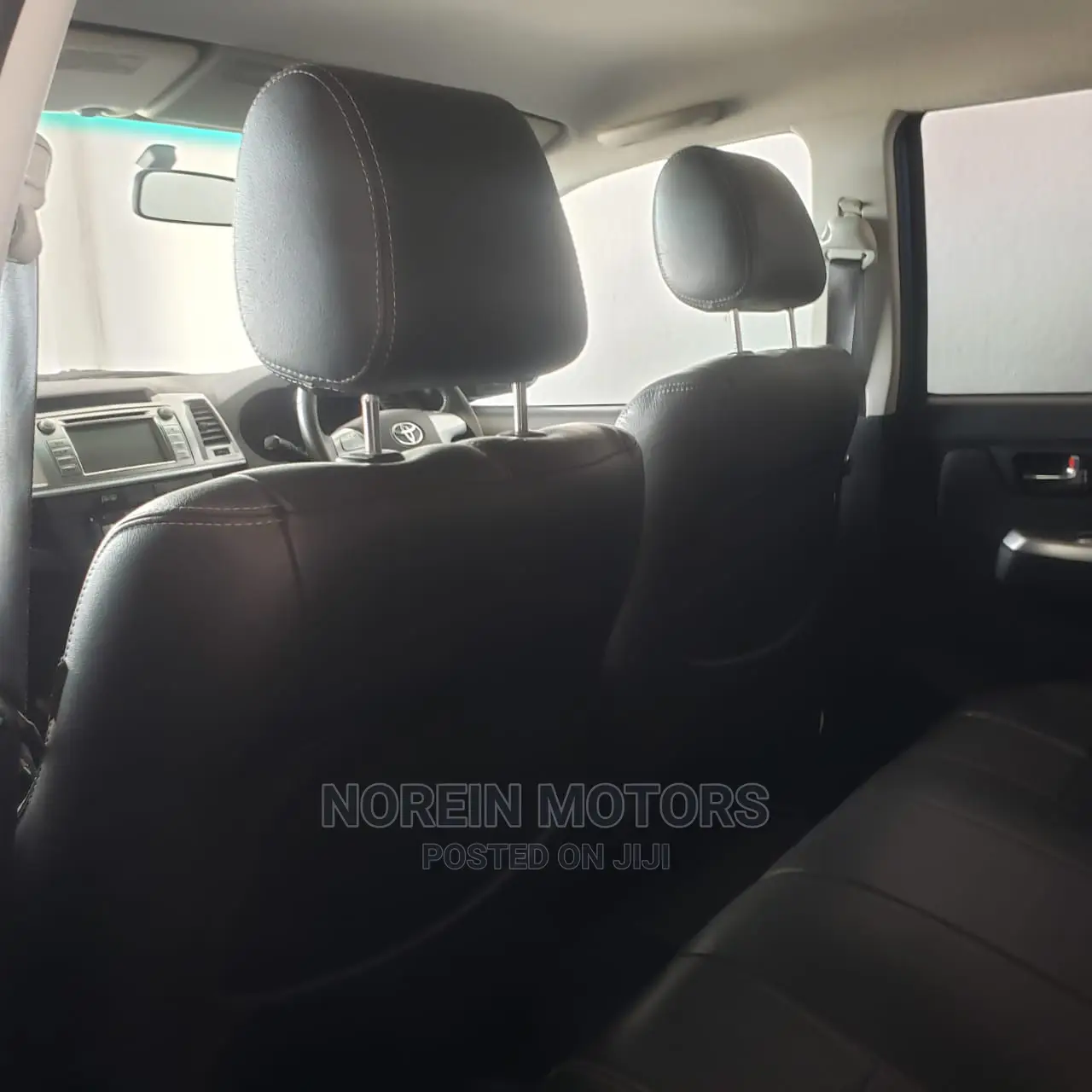Toyota Hilux 2015 Blue