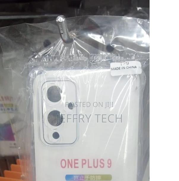 One Plus 9 Claer Back Case - main view
