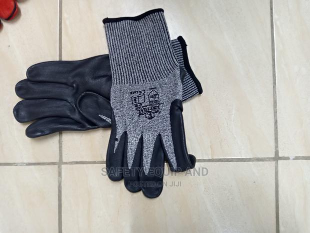 Brand New Cut Five Working Gloves at Safetyhub