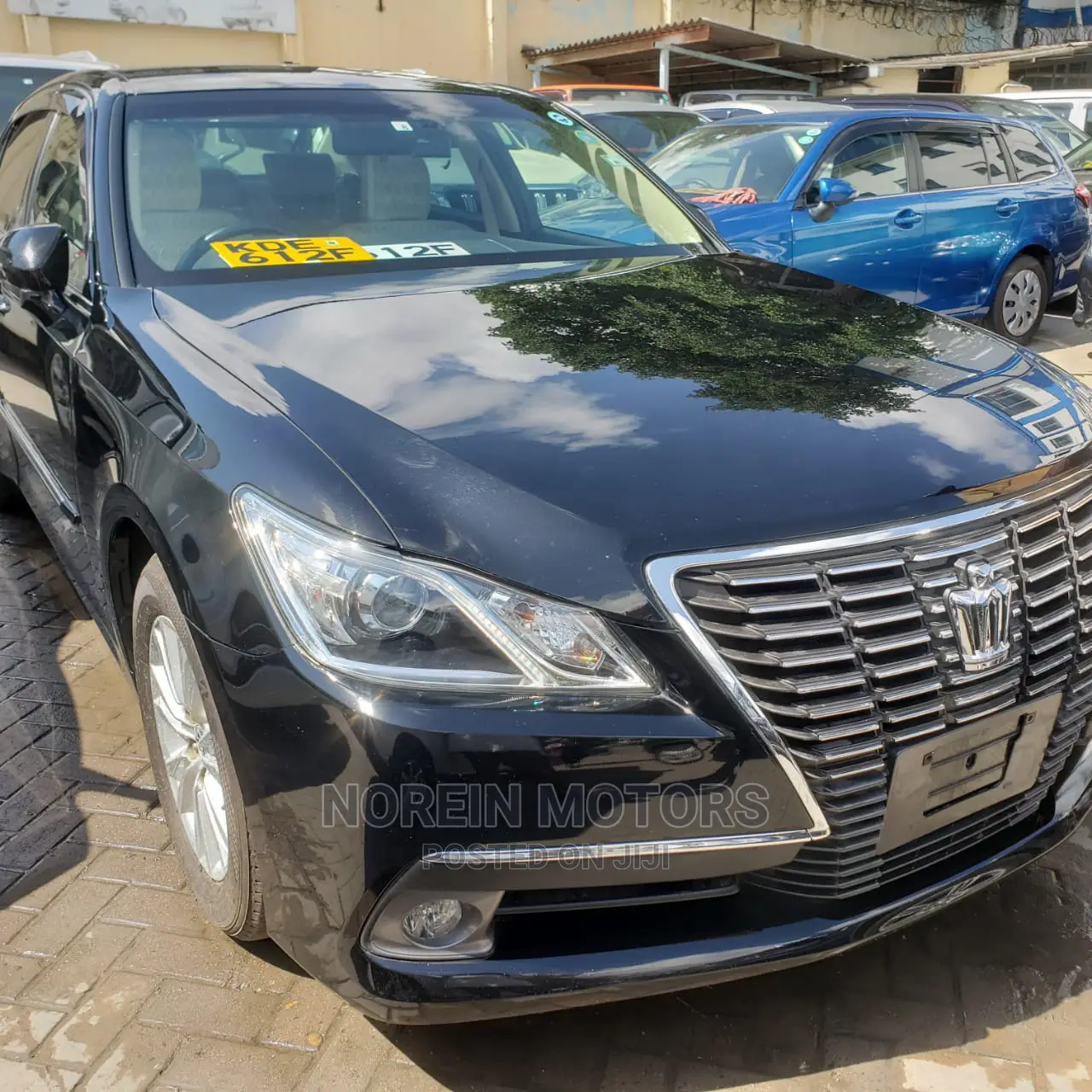 Toyota Crown 2015 Matt Black
