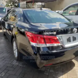 Toyota Crown 2015 Matt Black