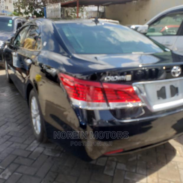 Toyota Crown 2015 Matt Black - thumbnail 3
